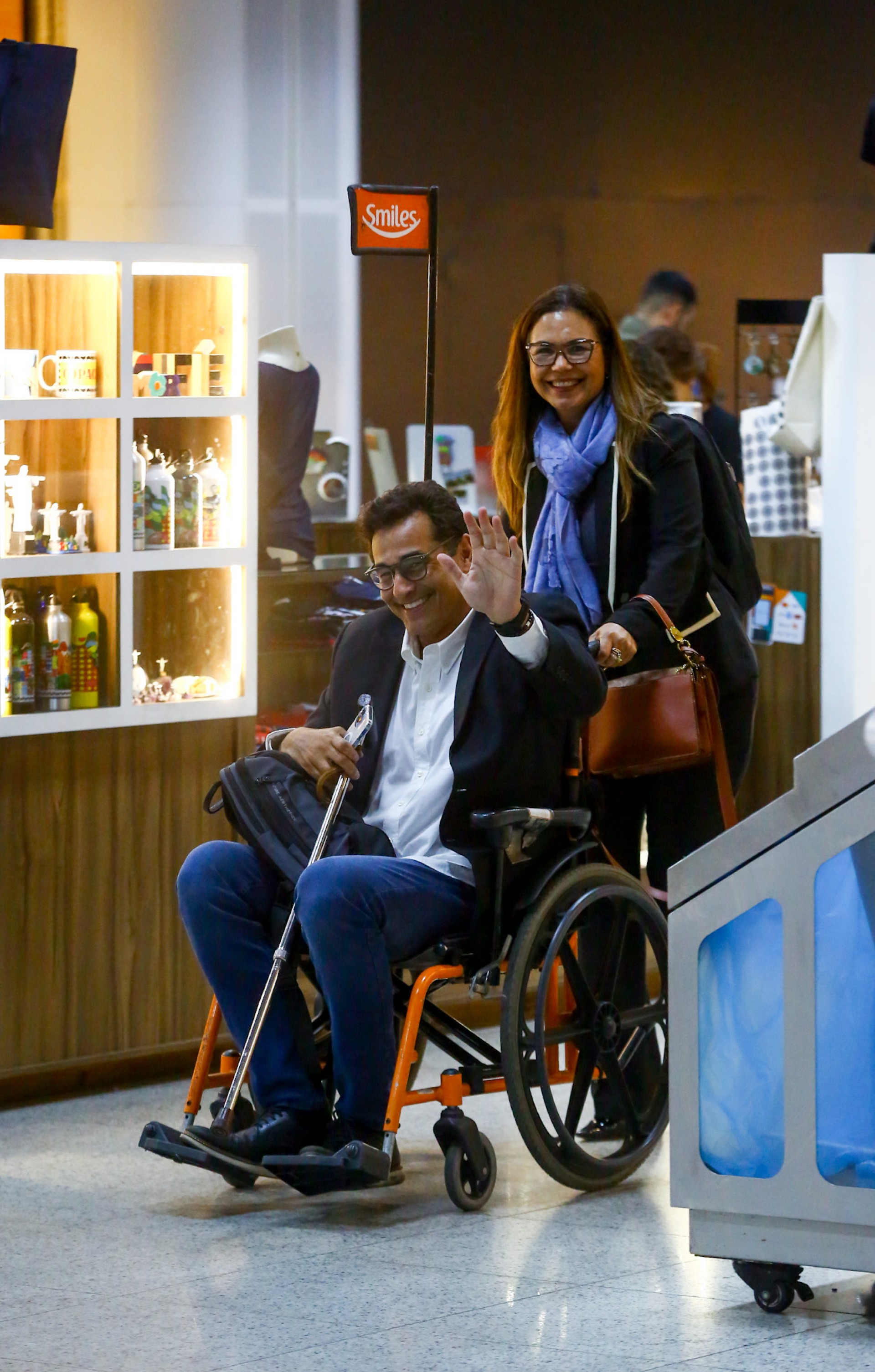 Luciano Szafir embarca no Aeroporto Santos Dumont, no Rio, na noite desta terça-feira - Vitor Pereira / Ag. News