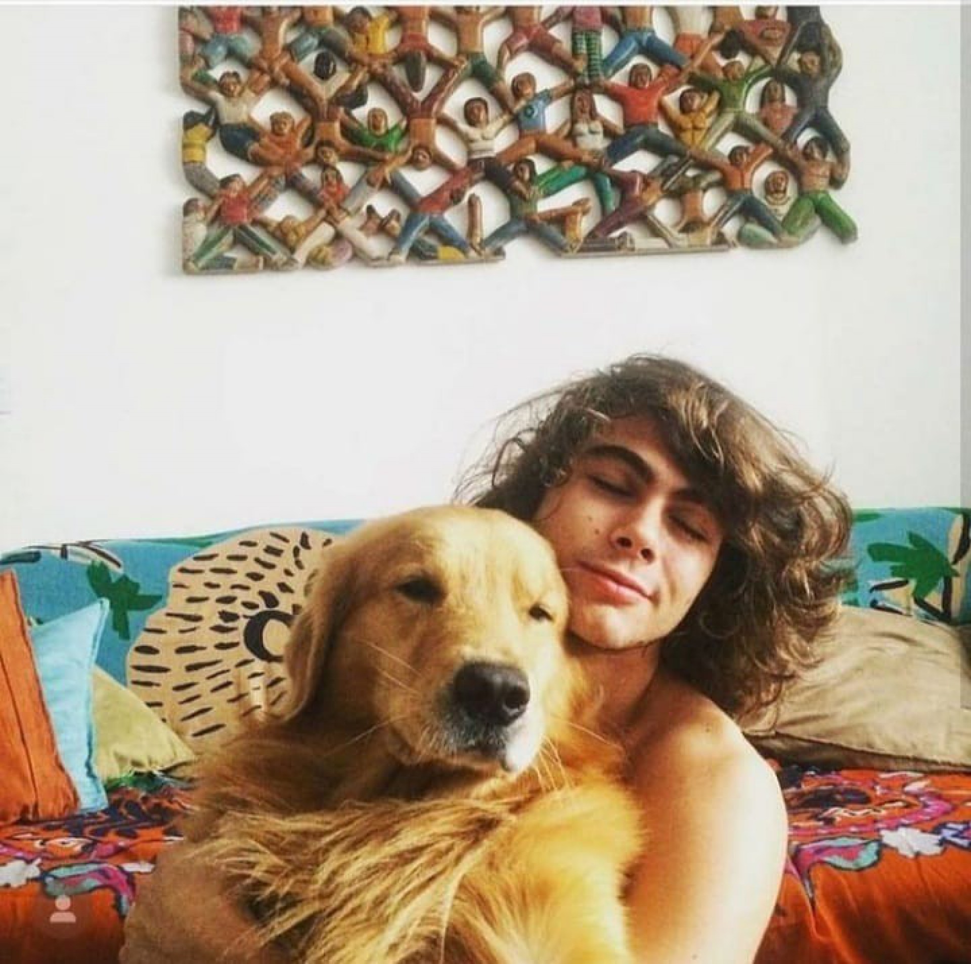 Rafael Vitti com Simba, animal de estimação da família  - Reprodução/Instagram