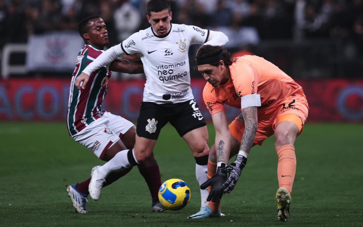 Gols&nbsp;do Corinthians contra o Flu foram marcados por Renato Augusto, Giuliano e Felipe Melo (contra)