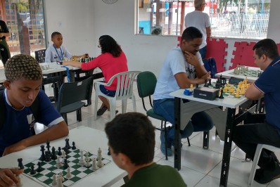 Escola Municipal Roberto da Silveira será palco do Torneio de Xadrez no sábado (17)