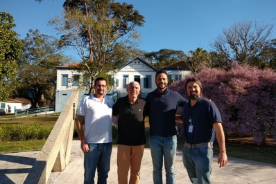 Representantes da Educação de Barra Mansa visitam campus do IFRJ
