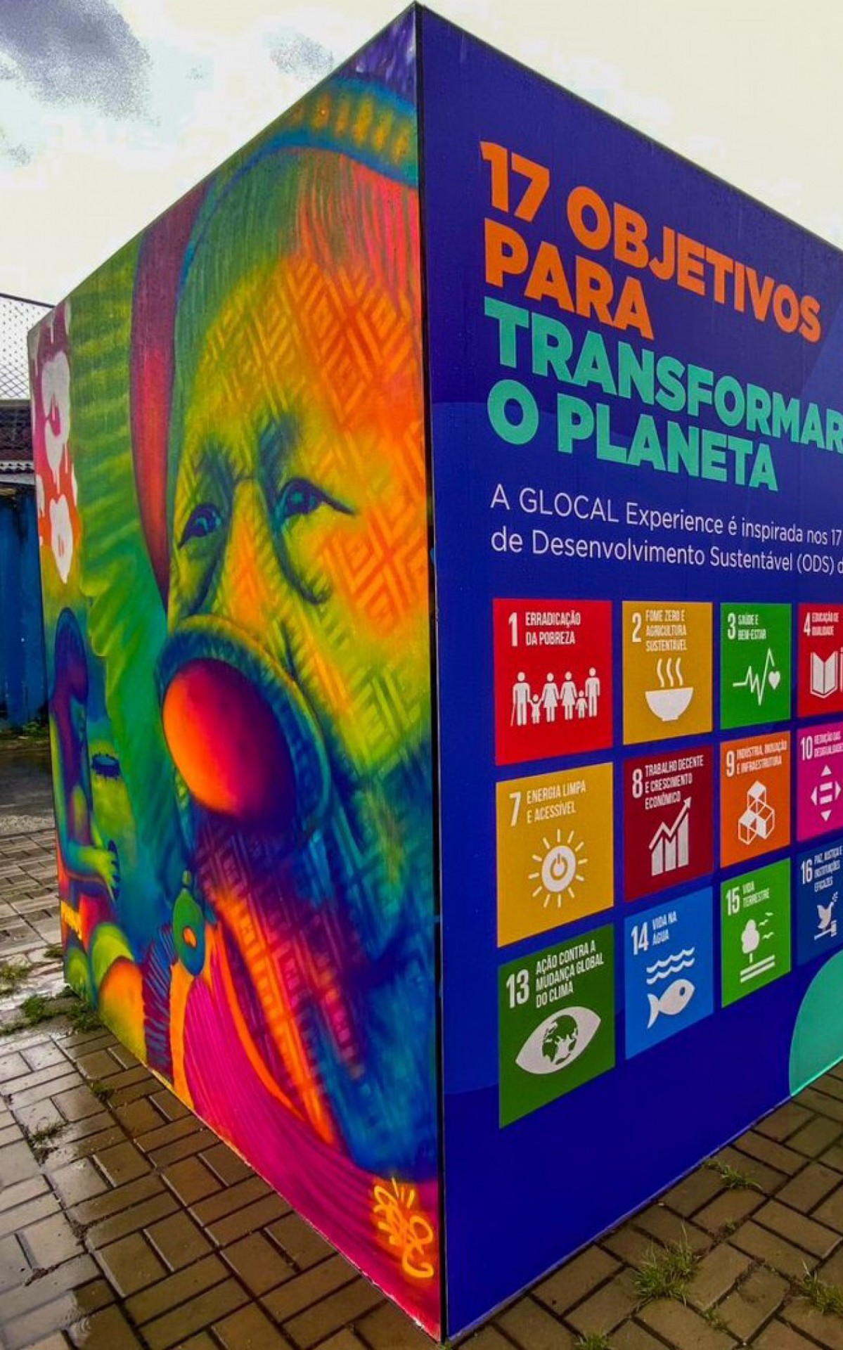 A exposição composta por 17 cubos tem o objetivo de sensibilizar a população para as necessidades do planeta - Rafael Barreto / PMBR