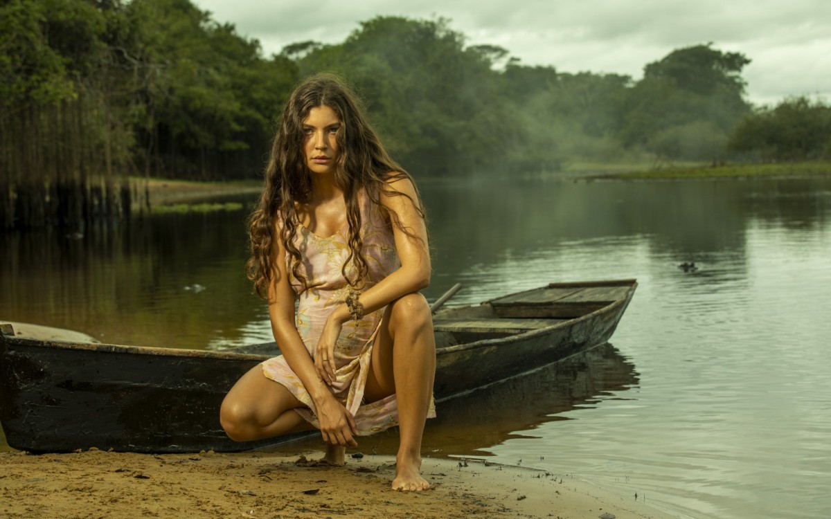 Pantanal Juma foge para dar à luz e passa sufoco na tapera Veja fotos Televisão O Dia