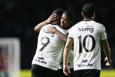 Andrey celebra renovação com o Vasco e gol contra o Náutico: 'Sentimento único'