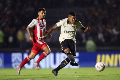 Em alta com Jorginho, Raniel retoma a confiança no Vasco e afirma: 'Não é impossível ganharmos do Cruzeiro lá'