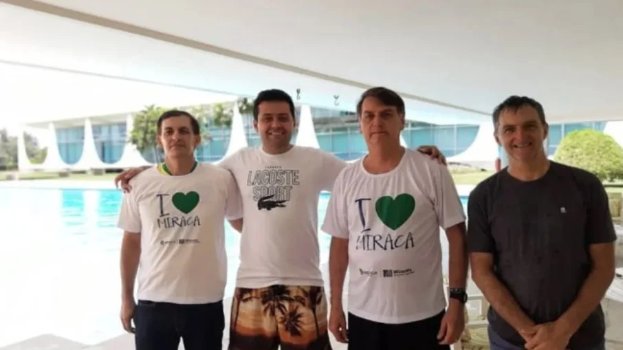 Caixa libera R$ 29 milhões para cidade da família de Jair Bolsonaro