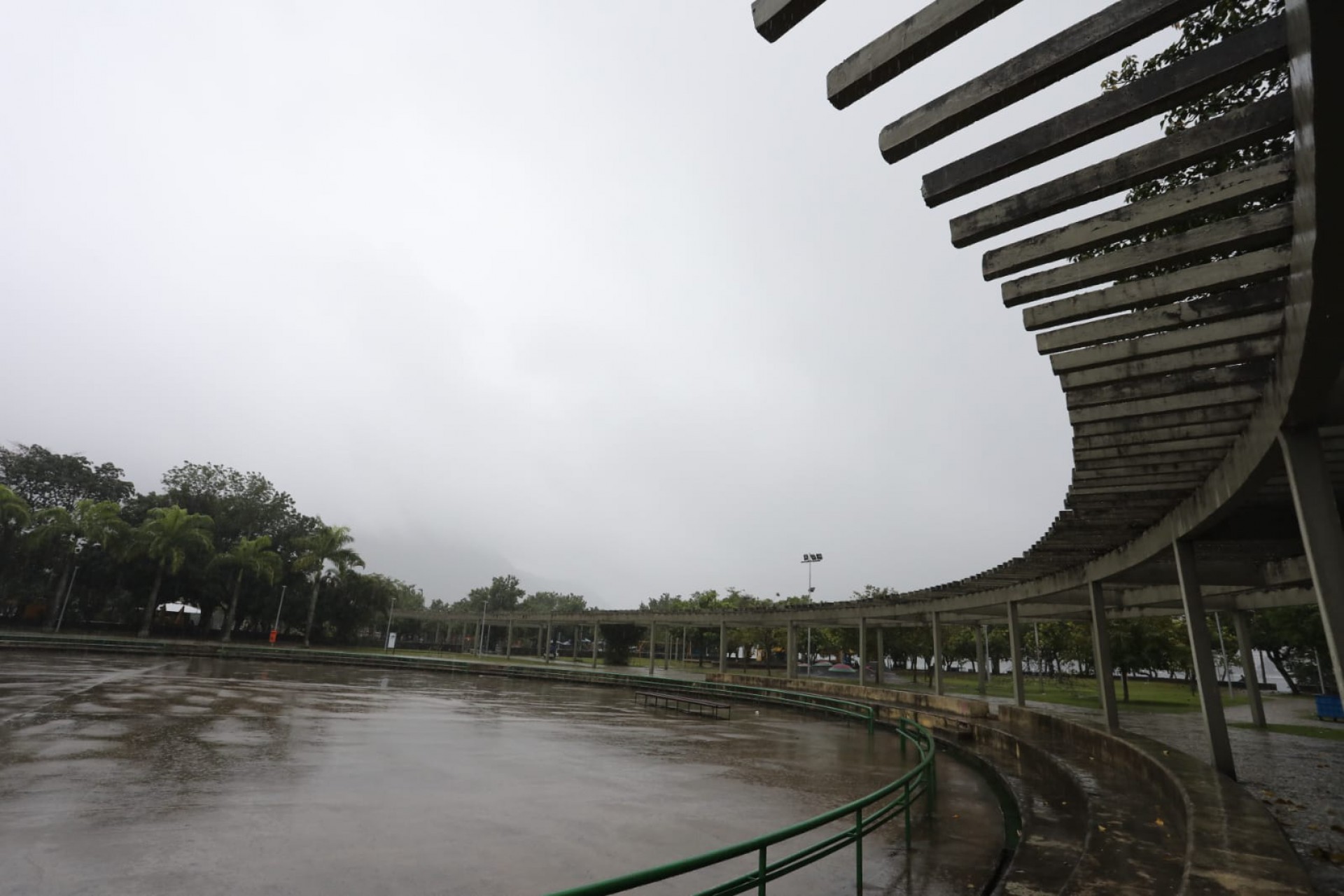 Tempo nesta sexta-feira segue instável, com predomínio de céu encoberto  - Pedro Ivo/Agência O Dia