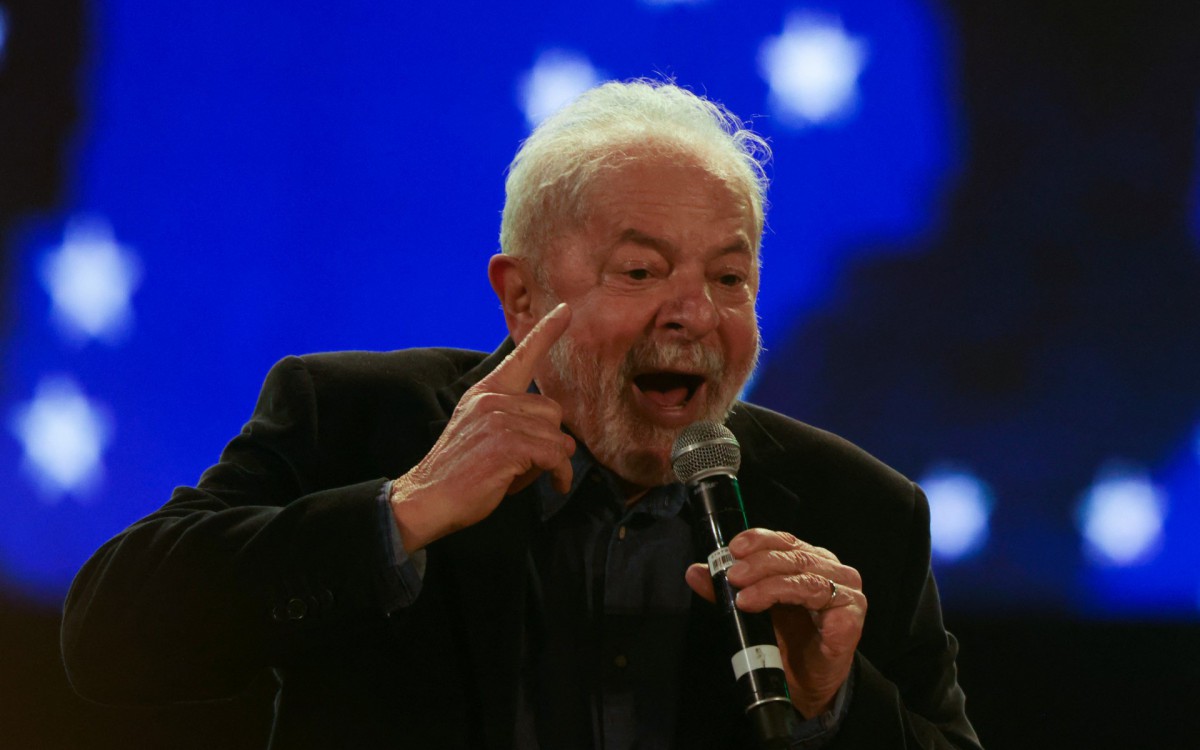 Brazil's presidential candidate for the leftist Workers Party (PT) and former President (2003-2010) Luiz Inacio Lula da Silva speaks during a campaign rally in Porto Alegre, Brazil, on September 16, 2022. Brazil holds its presidential elections on October 2.
SILVIO AVILA / AFP - SILVIO AVILA / AFP