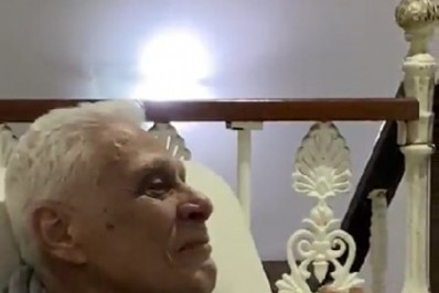 Veja o vídeo: Roberto Dinamite chora em vitória do Vasco