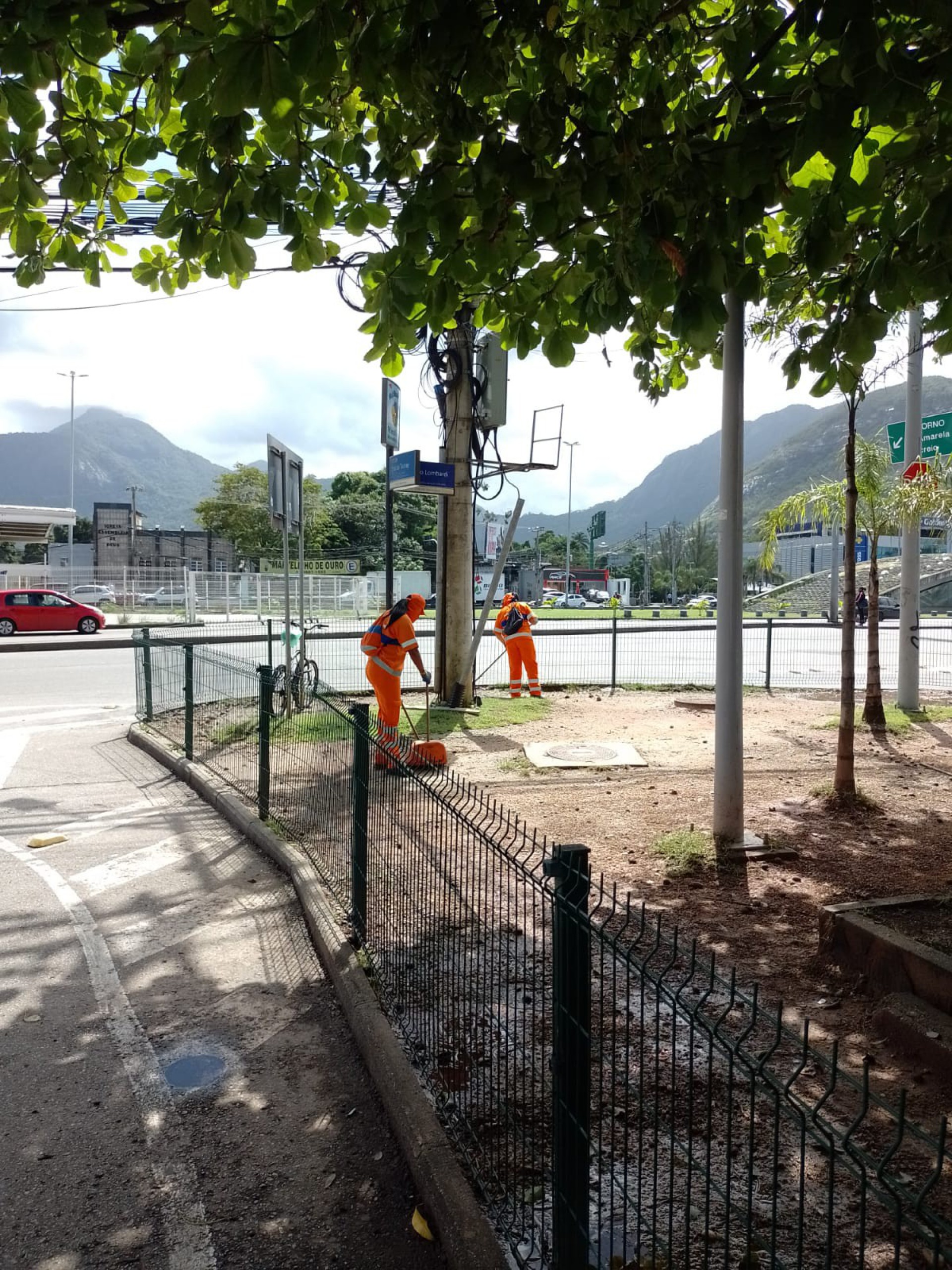 Ação de limpeza e conscientização aconteceu neste sábado (17) - Prefeitura do Rio