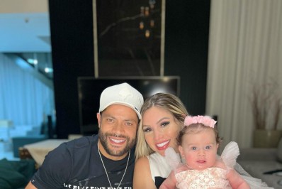 Fofura! Hulk e Camila Ângelo celebram os cinco meses de Zaya: 'Te amamos, princesa'