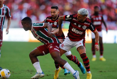 Em jogo quente, Fluminense vence o Flamengo e dorme na vice-liderança do Brasileiro