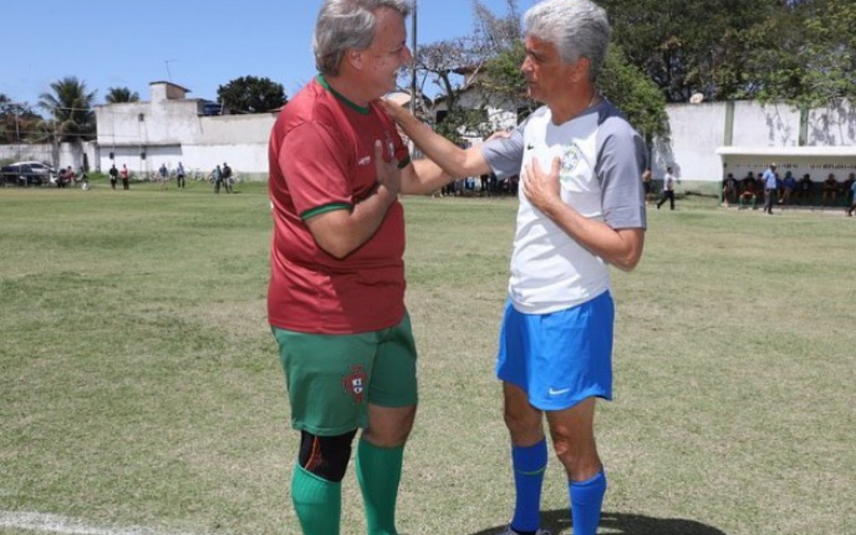O chefe do Executivo recebeu o ex-jogador e candidato a deputado federal Bebeto (PSD)