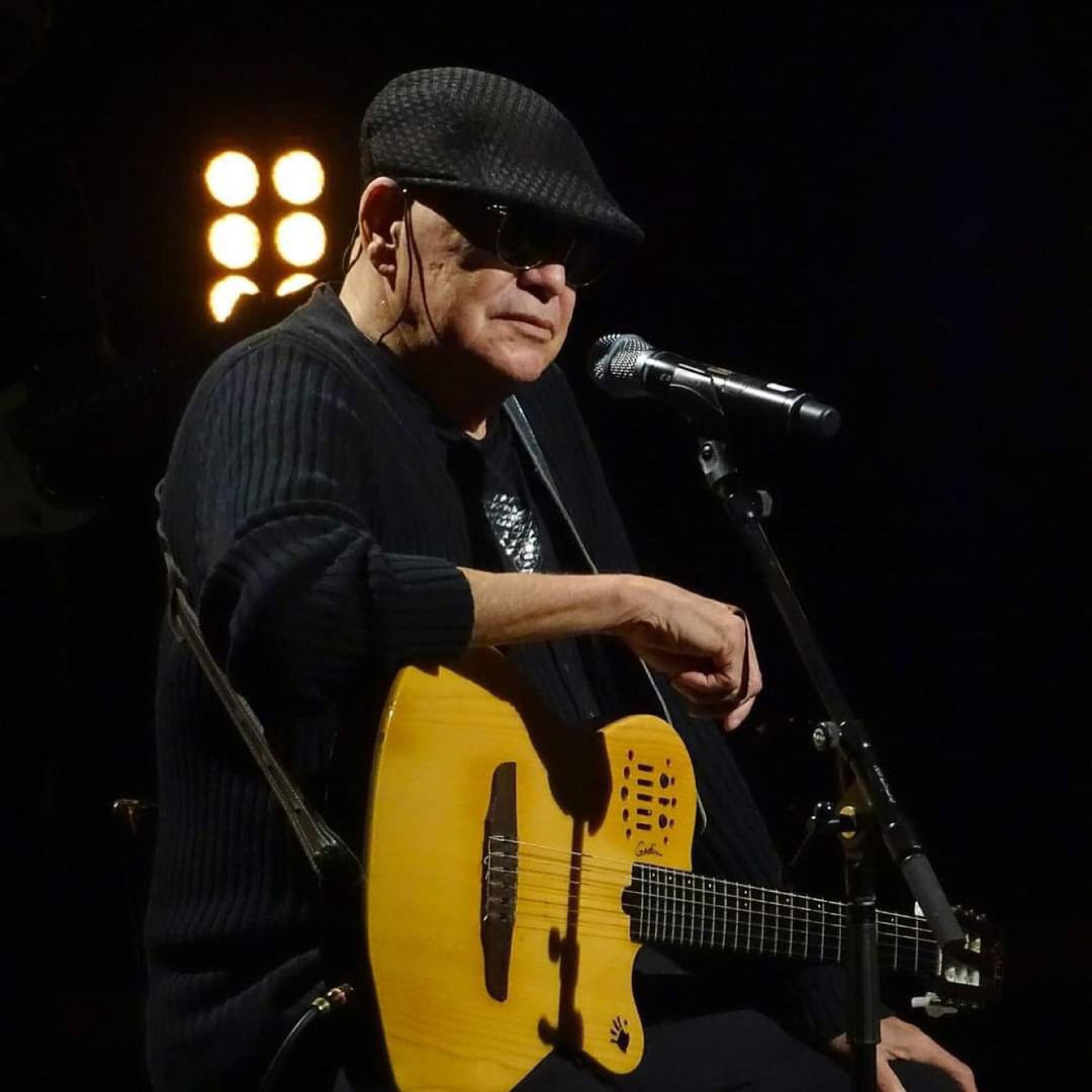 Bebeto em show realizado em dezembro de 2021 - Reprodução/Instagram