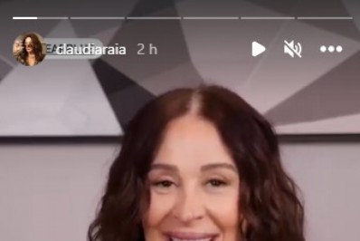 Claudia Raia explica como descobriu a gravidez aos 55 anos
