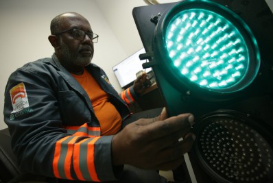 Niterói tem laboratório de eletrotécnica para manutenção dos semáforos