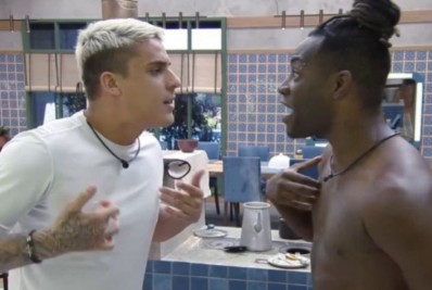 A Fazenda 14: Tiago Ramos e Pelé Milflows são contidos durante briga