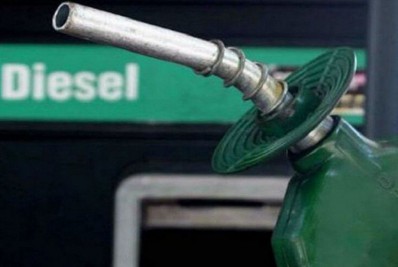 Diesel comum fica mais caro em outubro na comparação com setembro, segundo IPTL 