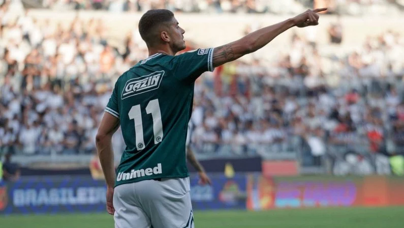 Pedro Raul est&aacute; no radar do Botafogo e de outros quatro clubes brasileiros