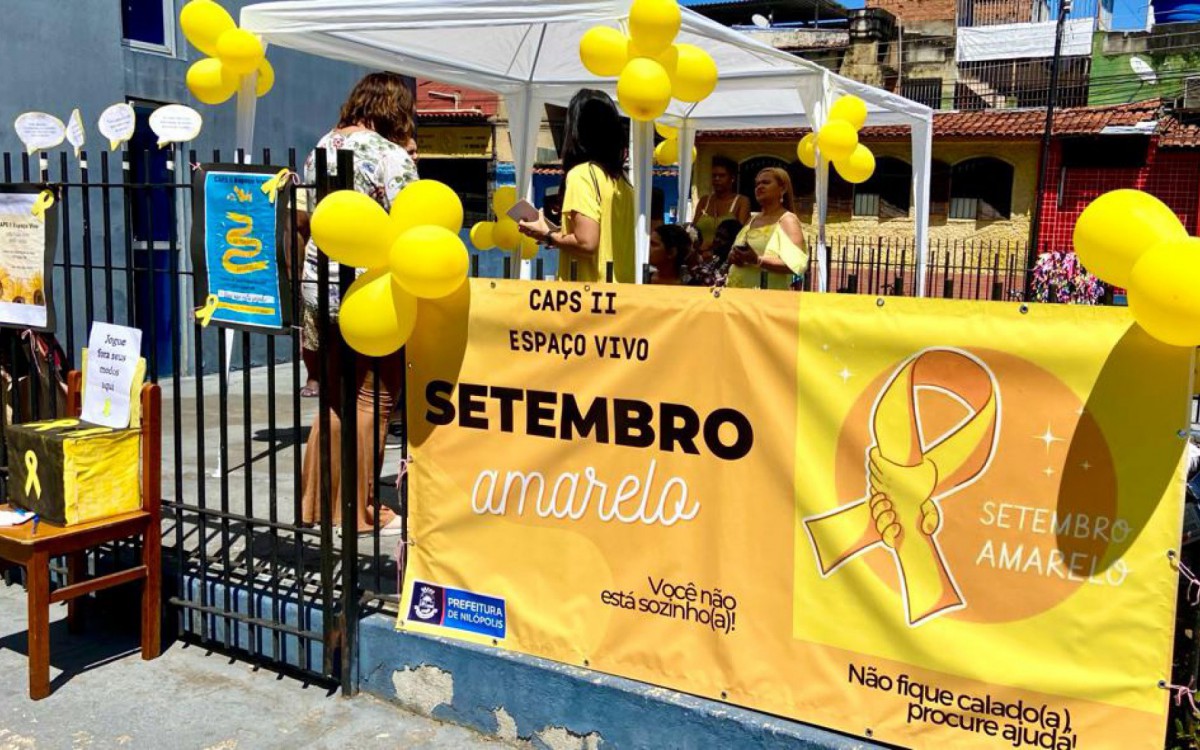 Uma tenda foi montada na frente da sede da Prefeitura, para chamar a aten&ccedil;&atilde;o de pedestres e servidores p&uacute;blicos para a import&acirc;ncia do m&ecirc;s dedicado &agrave; preven&ccedil;&atilde;o ao suic&iacute;dio