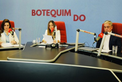 Candidatos ao Senado afirmam que Romário foge de debates
