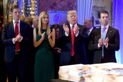 Procuradora-geral de Nova York processa Trump e três de seus filhos por fraude