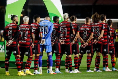 Flamengo é multado por uso de sinalizadores em jogo da Copa do Brasil; cabe recurso