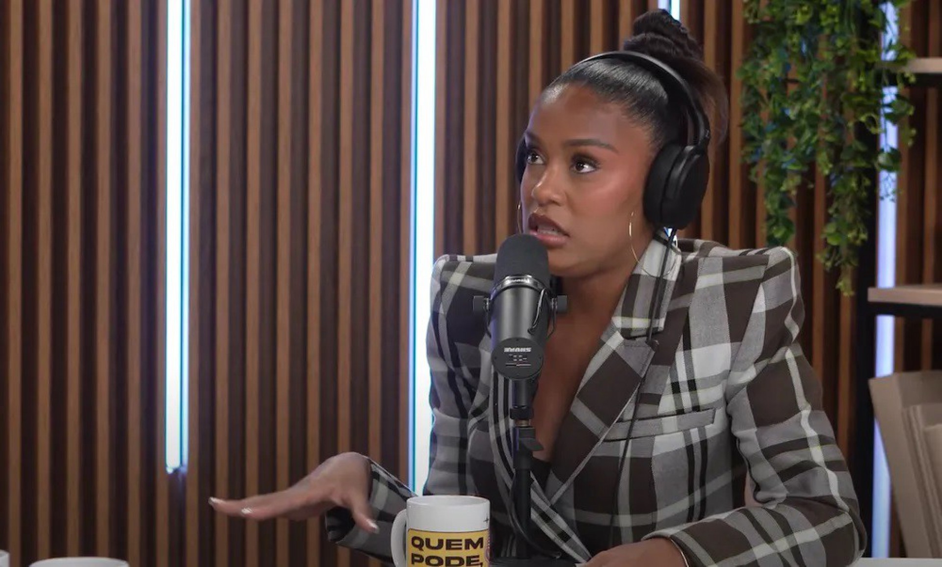 Rebecca abre o jogo sobre término da amizade com Ludmilla - Reprodução de vídeo