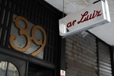 Cariocas ilustres lamentam falência do Bar Luiz 