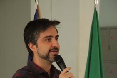 Prefeito empossa membros de dois Conselhos Municipais e ressalta a importância de ambos no contexto social