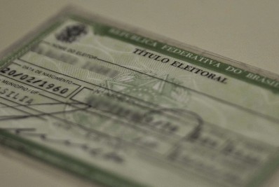 Termina prazo para tirar versão impressa do título eleitoral