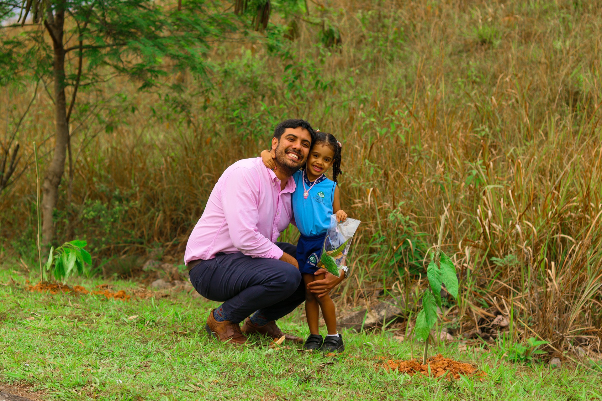 Ricardo Oliveira dos Santos, de 35 anos, levou sua filha Emanuela Jesus Oliveira dos Santos, de 4 anos, ao Parque Gericinó - Divulgação / PMN