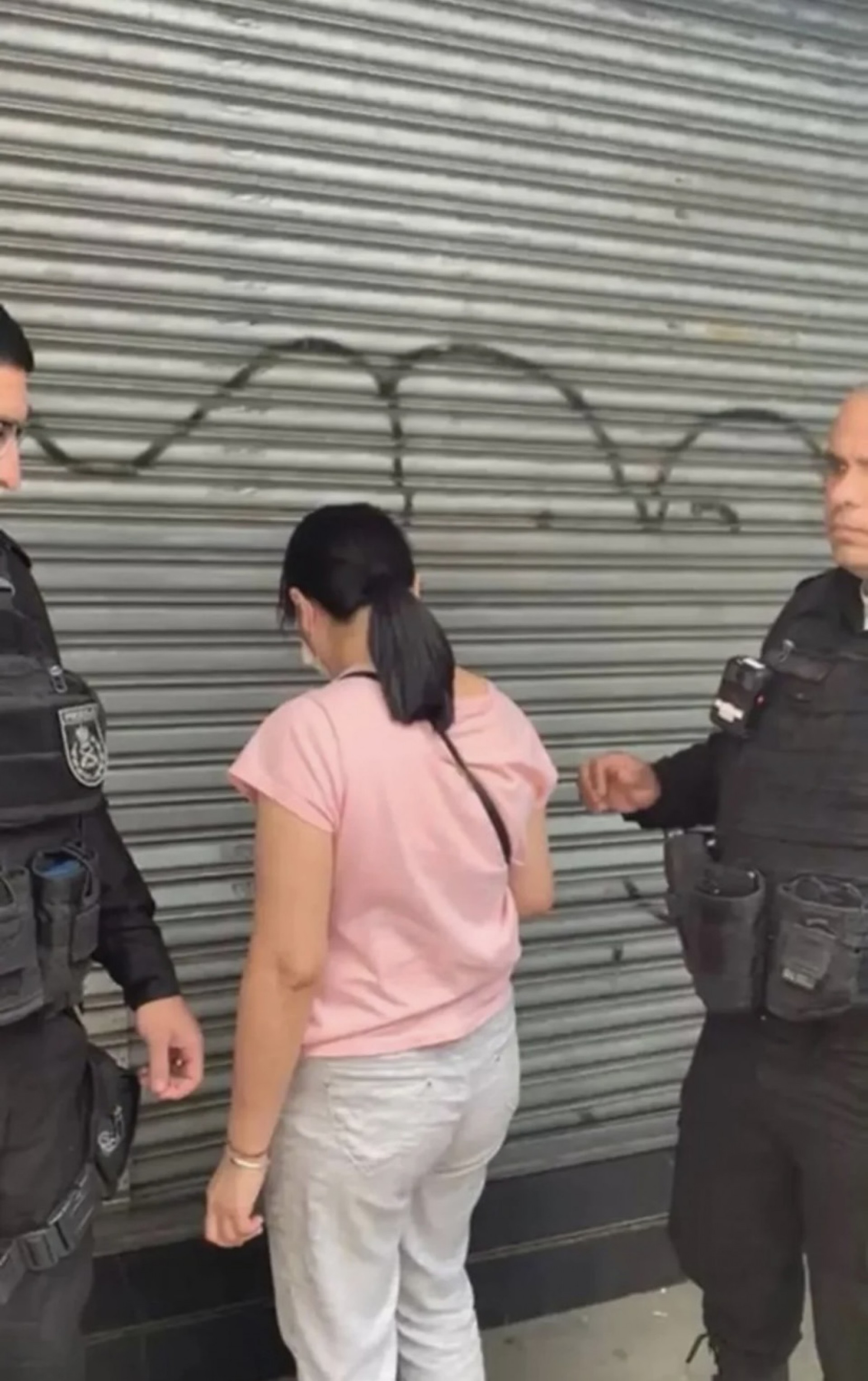 Dona do estabelecimento foi encaminhada por policiais militares para a 12ª DP (Copacabana) 