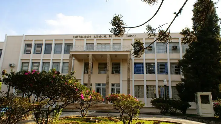 Fachada da Universidade Estadual de Ponta Grossa (UEPG)