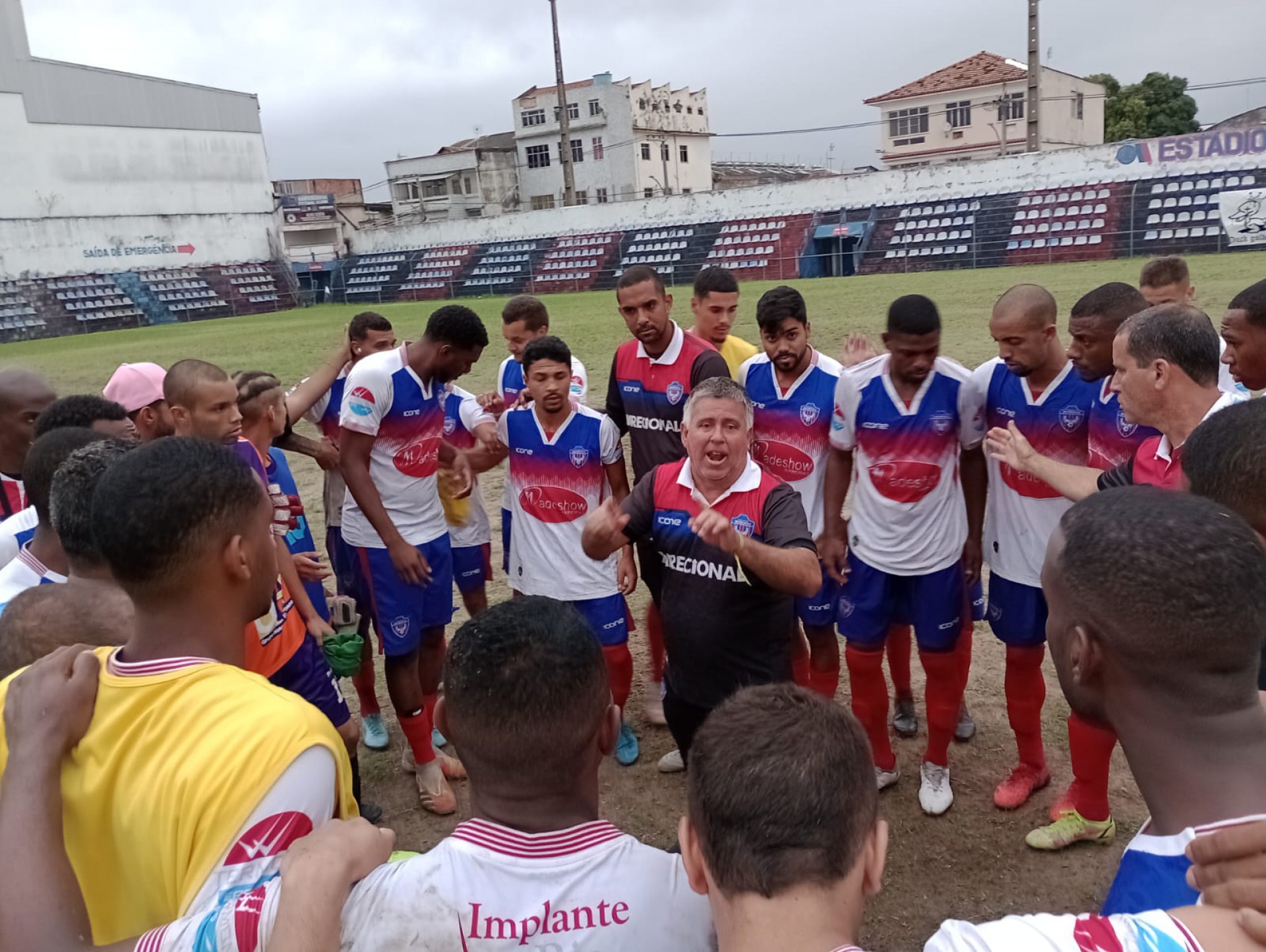 O t&eacute;cnico Luciano Moraes parabenizou a equipe pela vit&oacute;ria contra o Bonsucesso - Marcos Leandro / SEBR