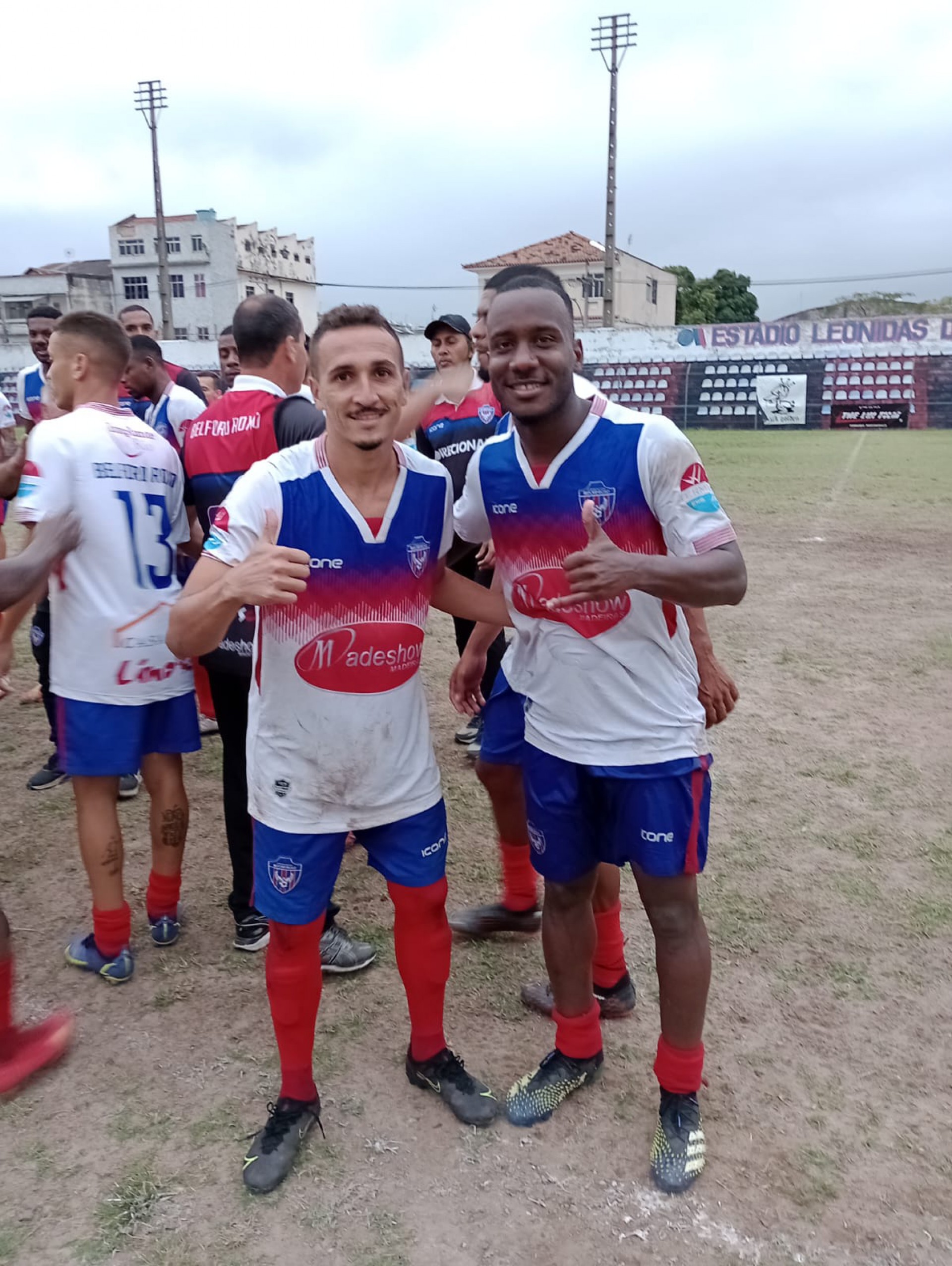 Os autores dos gols Jean Cl&aacute;udio e Hudson Moreira - Marcos Leandro / SEBR