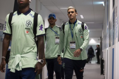 Pedro, do Flamengo, não sai do banco em vitória da seleção brasileira sobre Gana