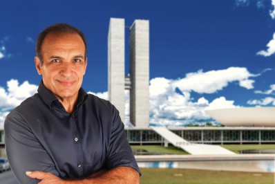 Entrevista com o candidato a deputado federal Hugo Leal