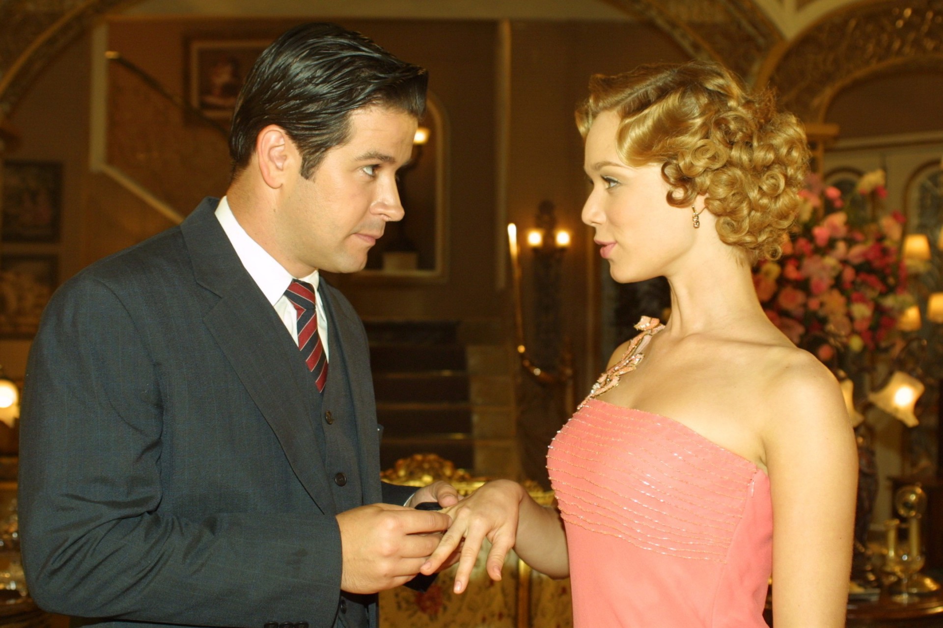 Murilo Benício e Mariana Ximenes formavam um par romântico em 'Chocolate com Pimenta' - Divulgação / TV Globo