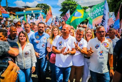 Grande comício pela paz destaca investimentos e obras por toda Meriti