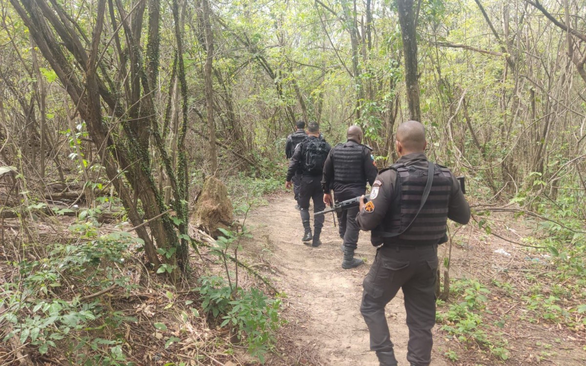 PMs realizam patrulhamento nos morros do Fubá e Campinho, além de nas favelas da Caixa D'Água e Saçu - Divulgação/Polícia Militar