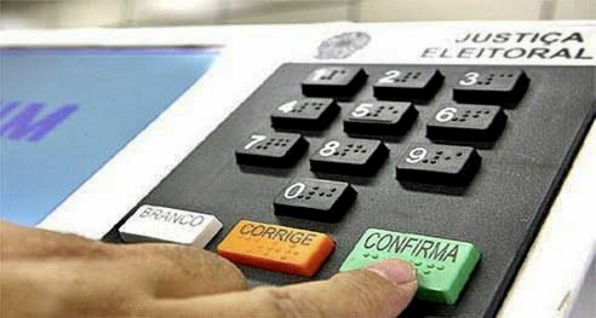 Cidades com passe livre reduzem mais a absten&ccedil;&atilde;o no segundo turno