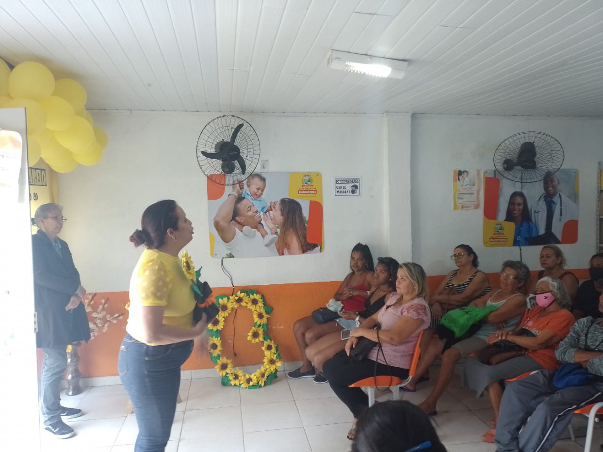 Enfermeira F&aacute;tima Regina falou da import&acirc;ncia da preven&ccedil;&atilde;o contra o suic&iacute;dio na USF Casemiro Meirelles - Divulga&ccedil;&atilde;o