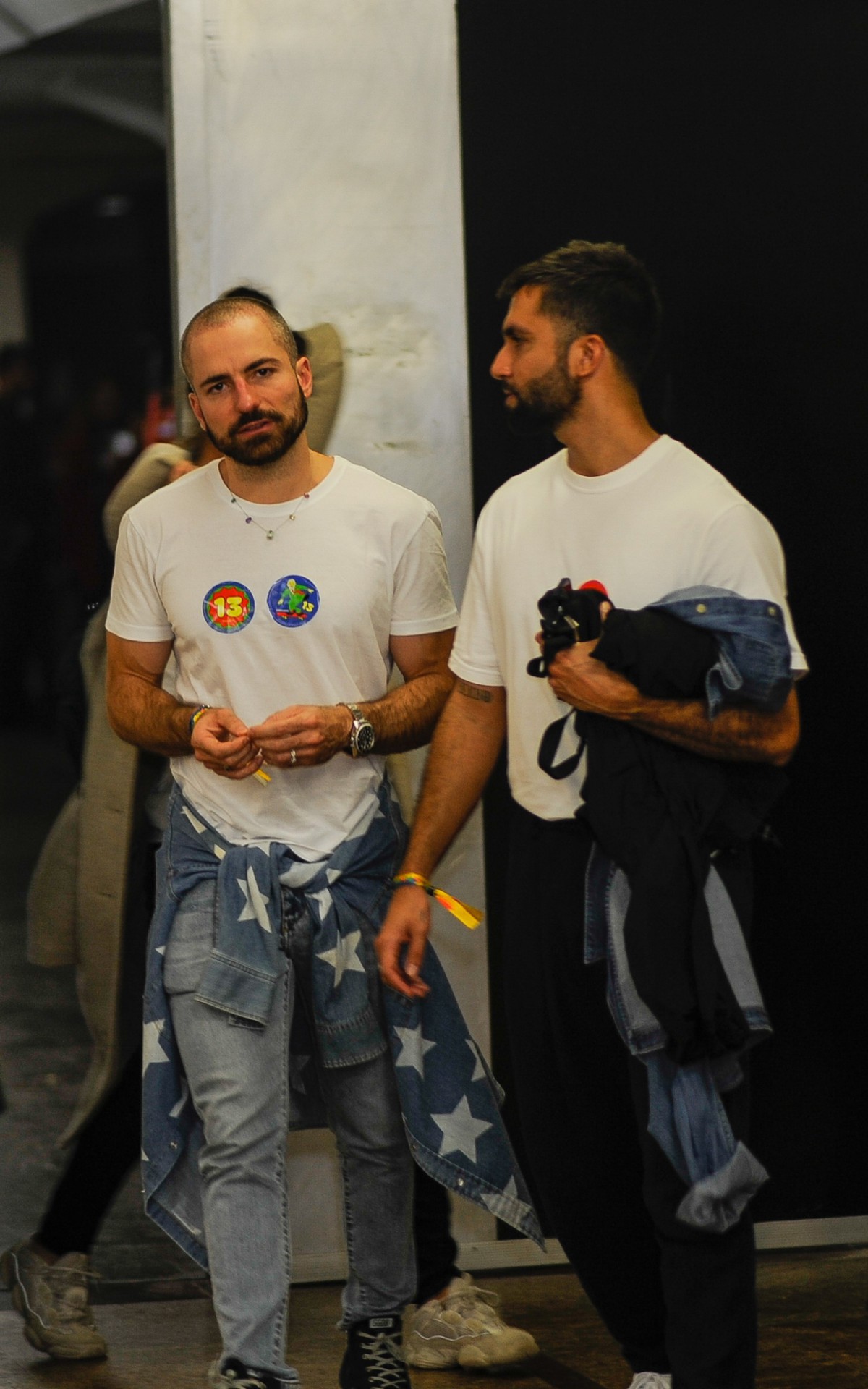 Thales Bretas e Silva foram vistos juntos nos bastidores de evento de encerramento da campanha de Lula