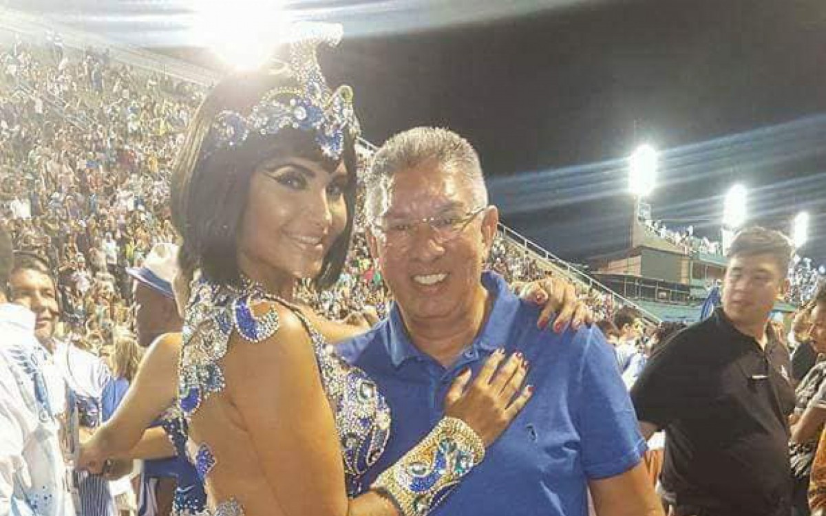 Wilson Mois&eacute;s era casado com Shayene Ces&aacute;rio, musa da Portela