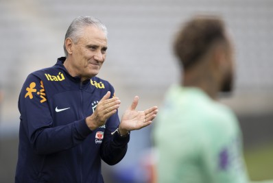 Apresentador da Globo revela que jogador do Flamengo pode ir à Copa na comissão técnica de Tite