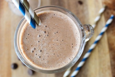 Café com proteína: os cuidados com a bebida