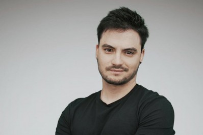 Felipe Neto anuncia que estará na transmissão de Brasil x Marrocos ao lado de Galvão Bueno