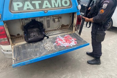 Homem tenta fugir, mas é detido com farta quantidade de drogas em Cabo Frio