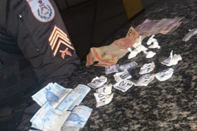 Casal é preso com drogas em Cabo Frio
